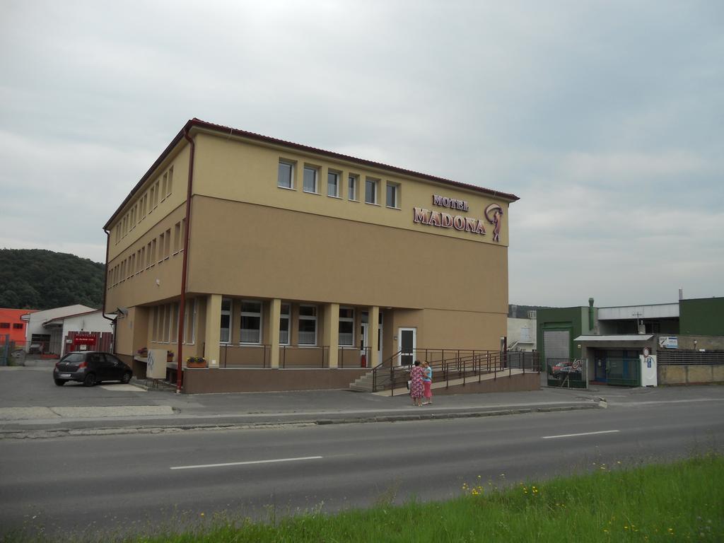 Motel Madona Banská Bystrica Esterno foto